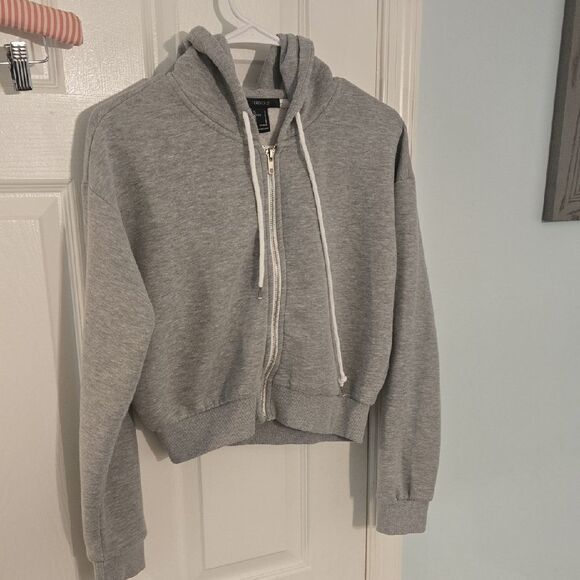 Forever 21 Gray Cropped Sweater with Zip-Up Front - Picture 1 of 5